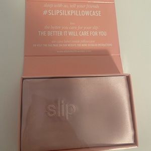 Brand new Slip silk pink pillow case